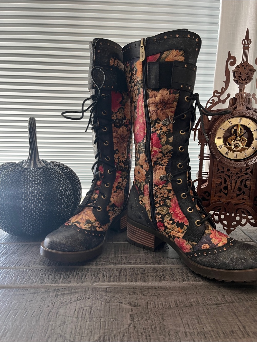 L’artiste Floral Lace-Up Women's Floral Boots -